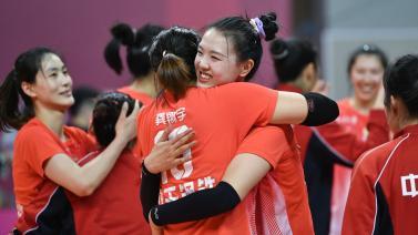 表现“两极分化”：回顾萨利巴上一次对阵拜仁的表现